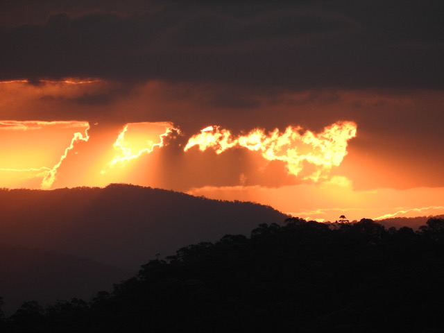 Sunset yesterday, from the ’Story Hill.'