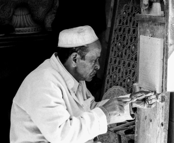 Stone engraver, Fes, Morocco, Africa