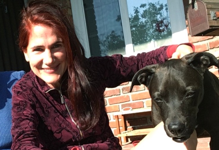 Our dear doggie is quite an enthusiastic kitchen mate, always eager to help with pre-wash.